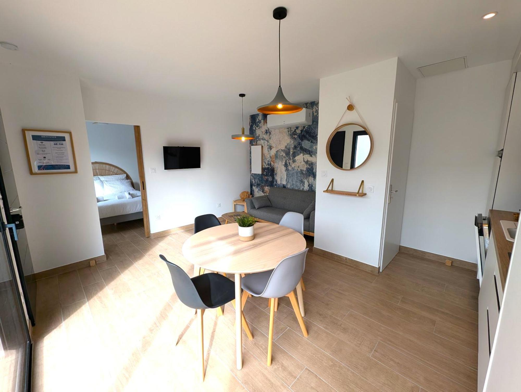 Daya Lodge. LʼIsle-sur-la-Sorgue Eksteriør billede